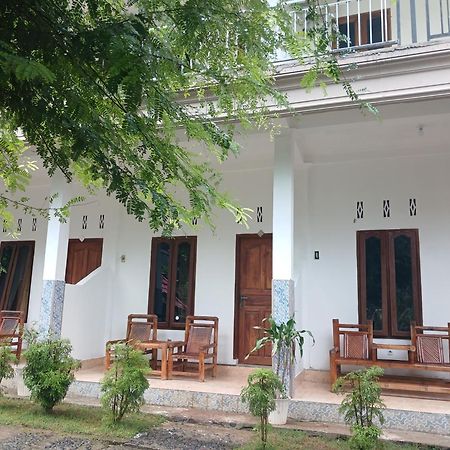Roby Homestay Kuta  Exterior foto
