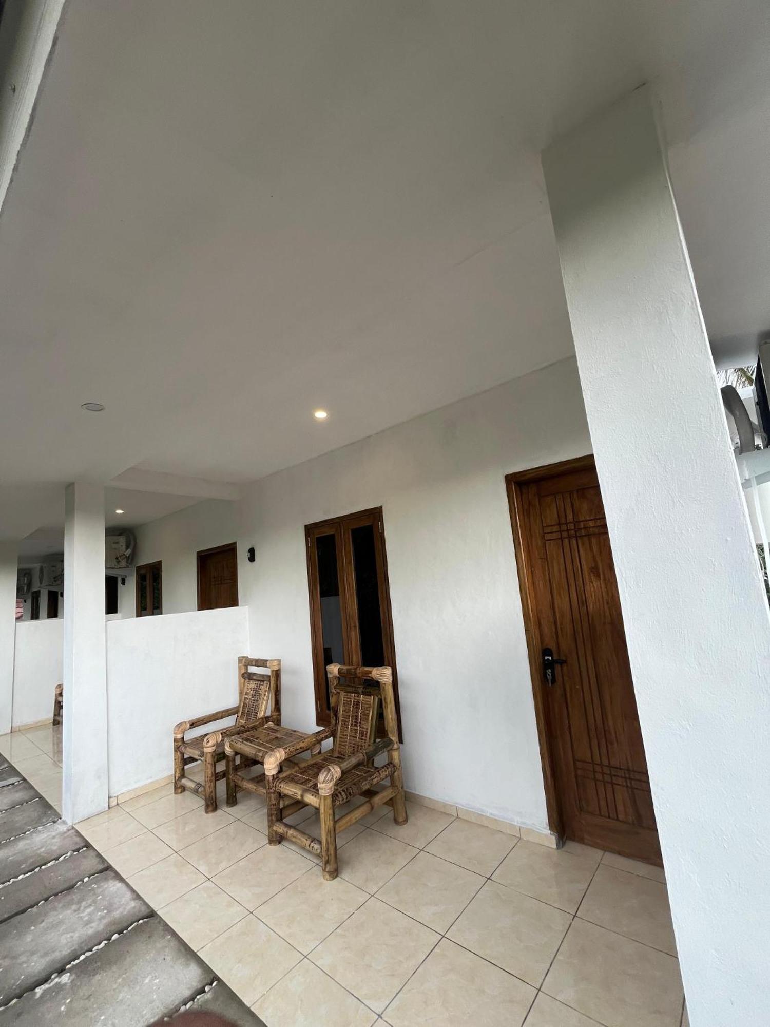 Roby Homestay Kuta  Exterior foto
