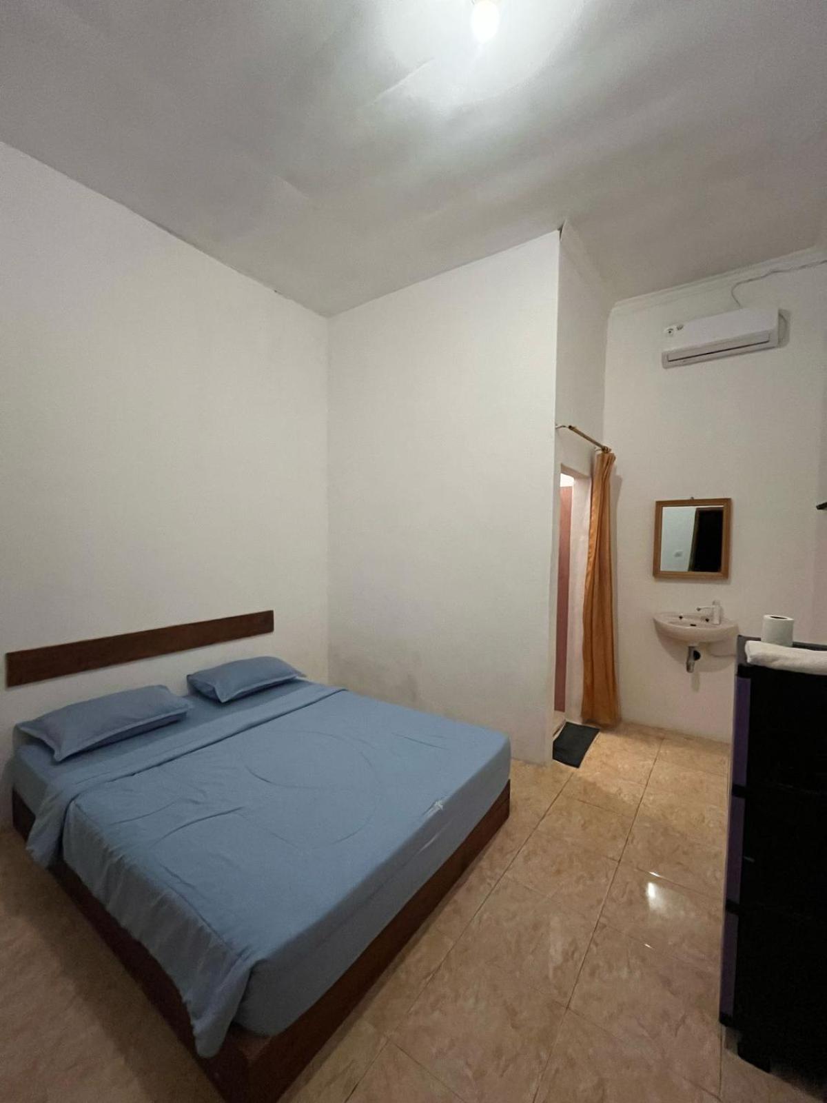 Roby Homestay Kuta  Zimmer foto