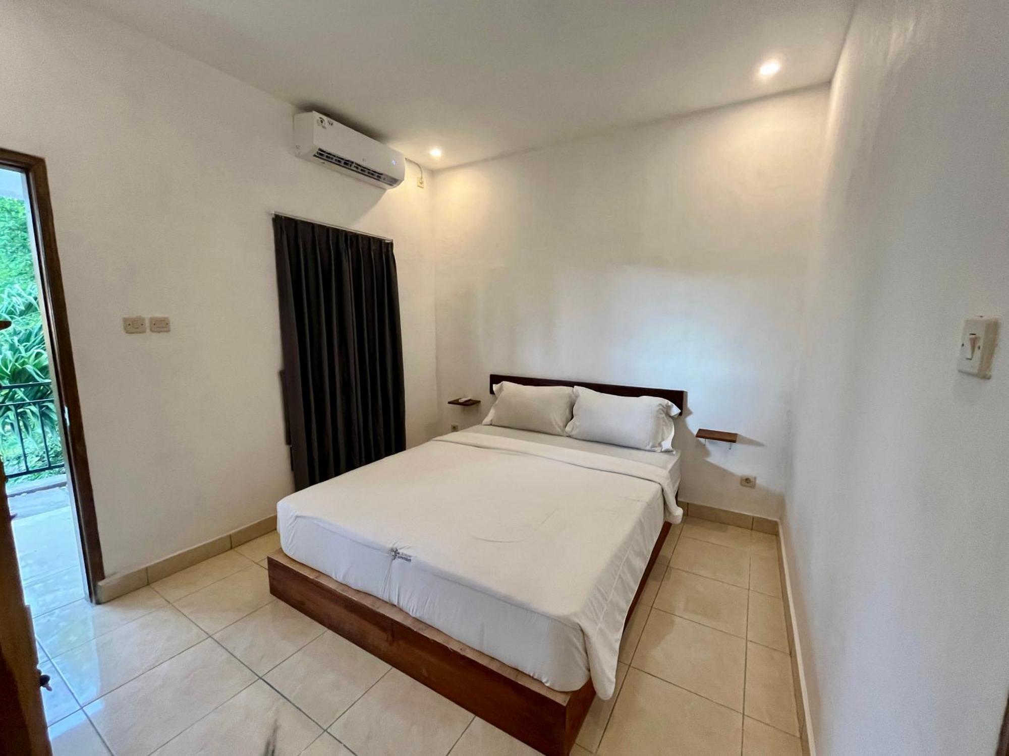 Roby Homestay Kuta  Exterior foto